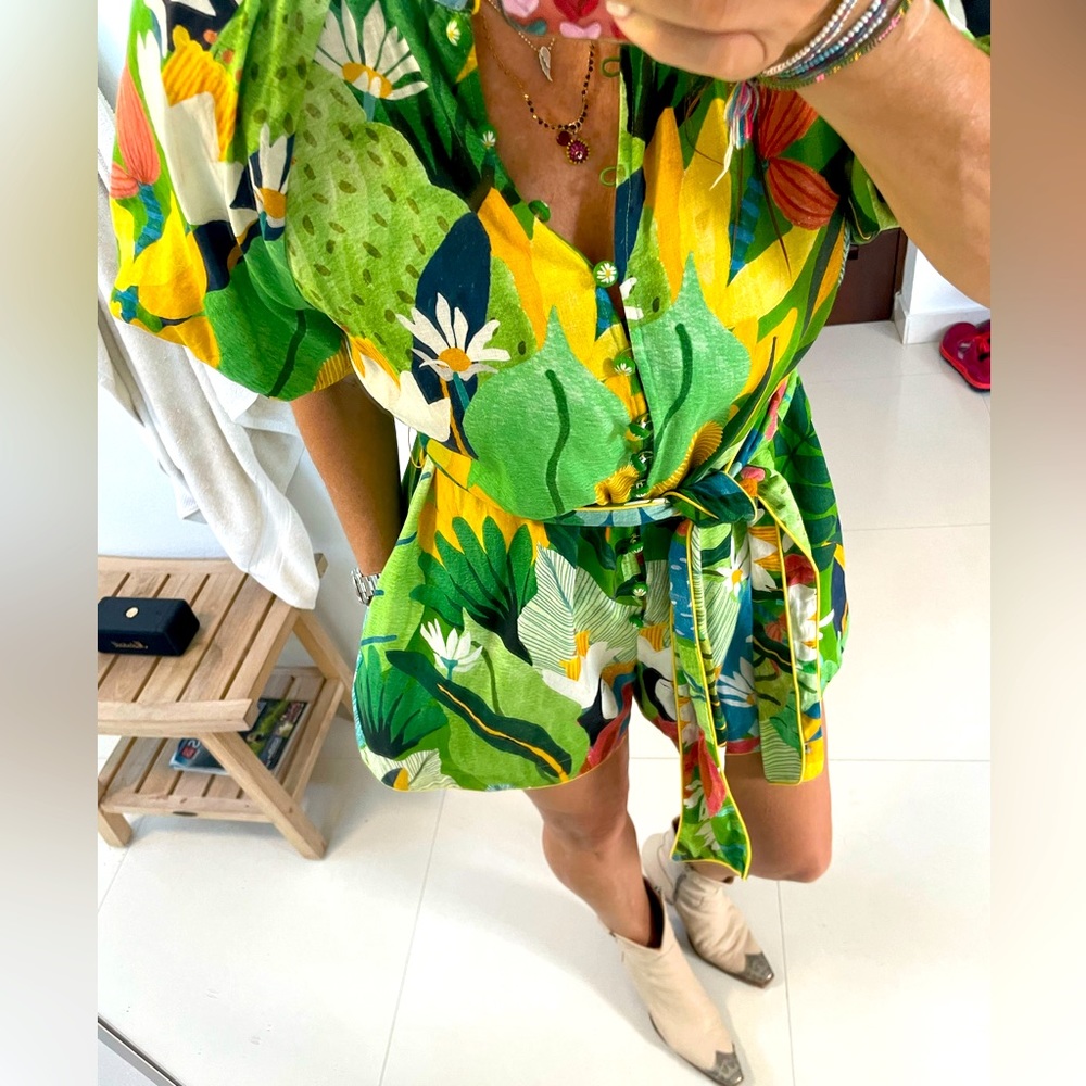 FARM Rio puff sleeve romper - Picture 4 of 10
